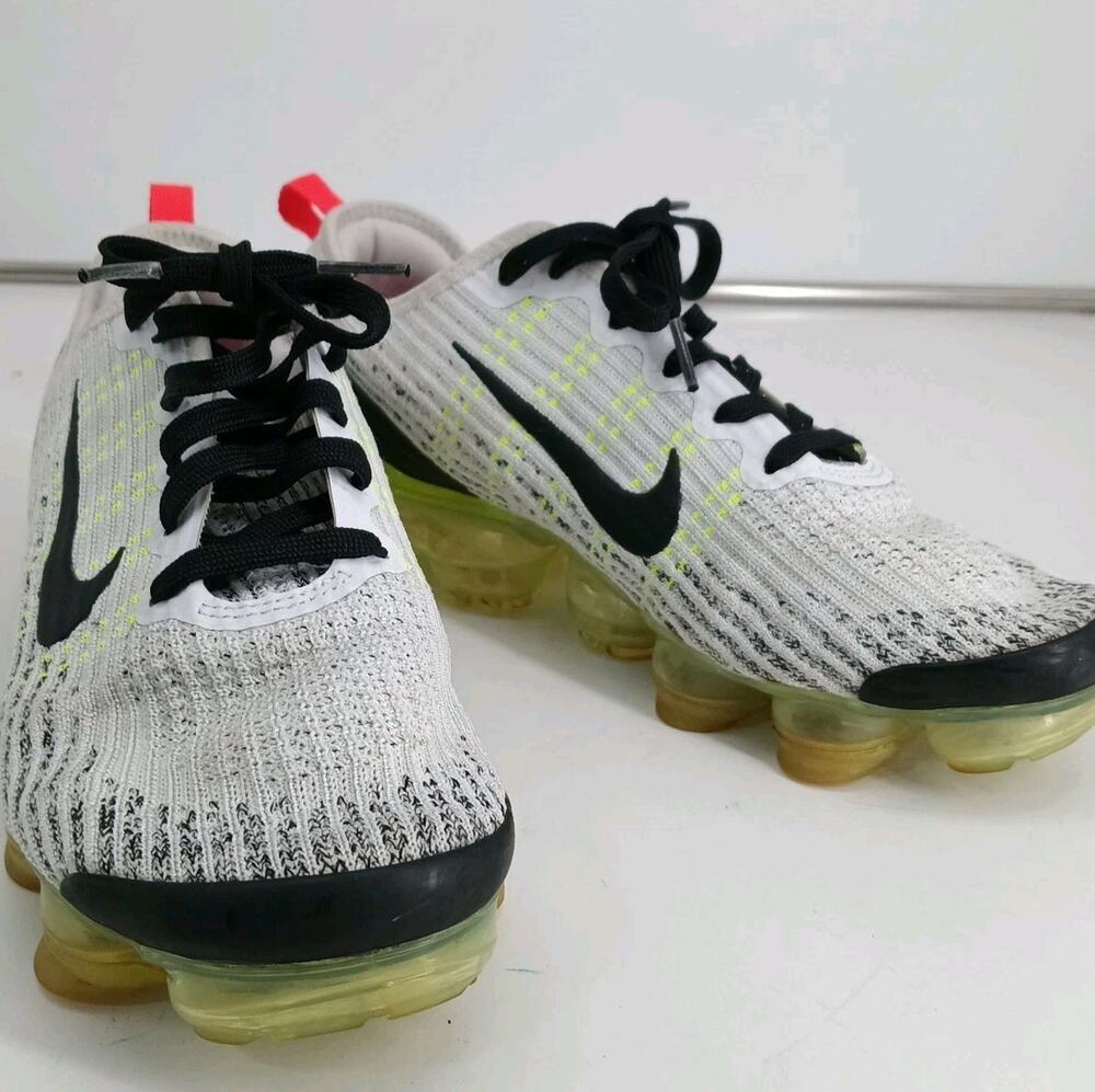 Nike Air VaporMax Flyknit 3 Neon Collection Sneakers Size 6Y